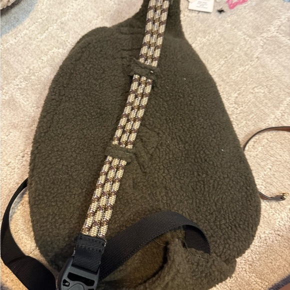 Kavu Green Backpack Outdoor Adventure Essential - Picture 2 of 7